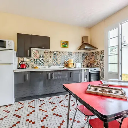 Maison Charmante A Avec Jardin Cloture Holiday home