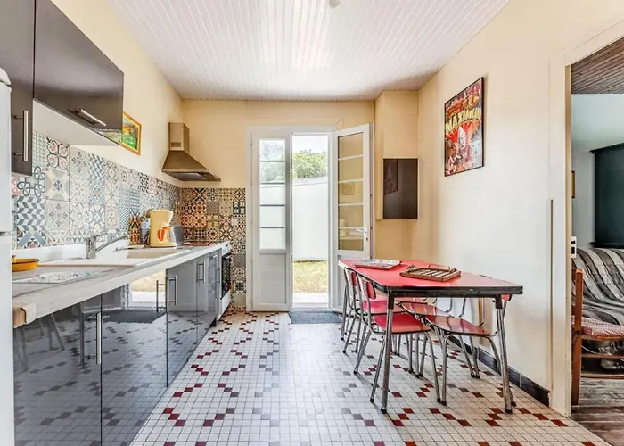 Feriehus Maison Charmante A Avec Jardin Cloture Soulac-sur-Mer