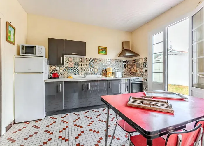 Maison Charmante A Avec Jardin Cloture Feriehus